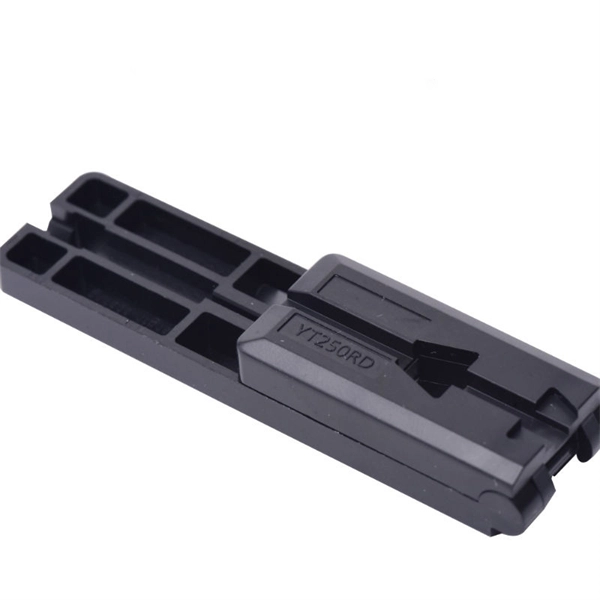 Guide to the Uses of Fiber Optic Adapters
