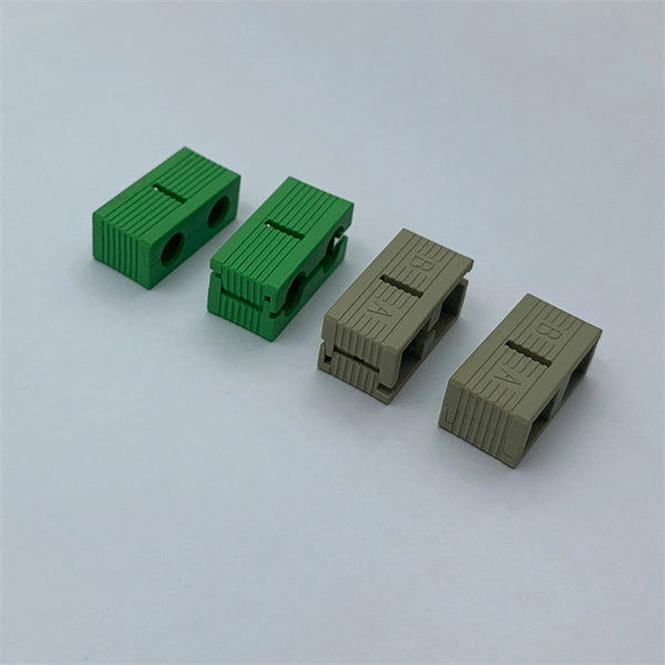 Requirements for installing cable trays on high-speed highways