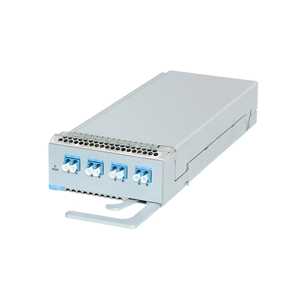 What are the standards and requirements for fiber optic cable installation on buried poles 